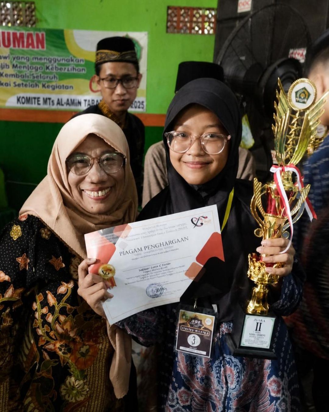 Juara 1 pa-pi karya tulis ilmiah TK se kabupaten